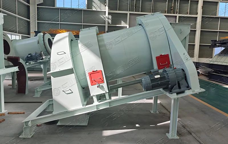 機制砂防離析、防揚塵，有經(jīng)驗的砂廠都在用加濕拌和機